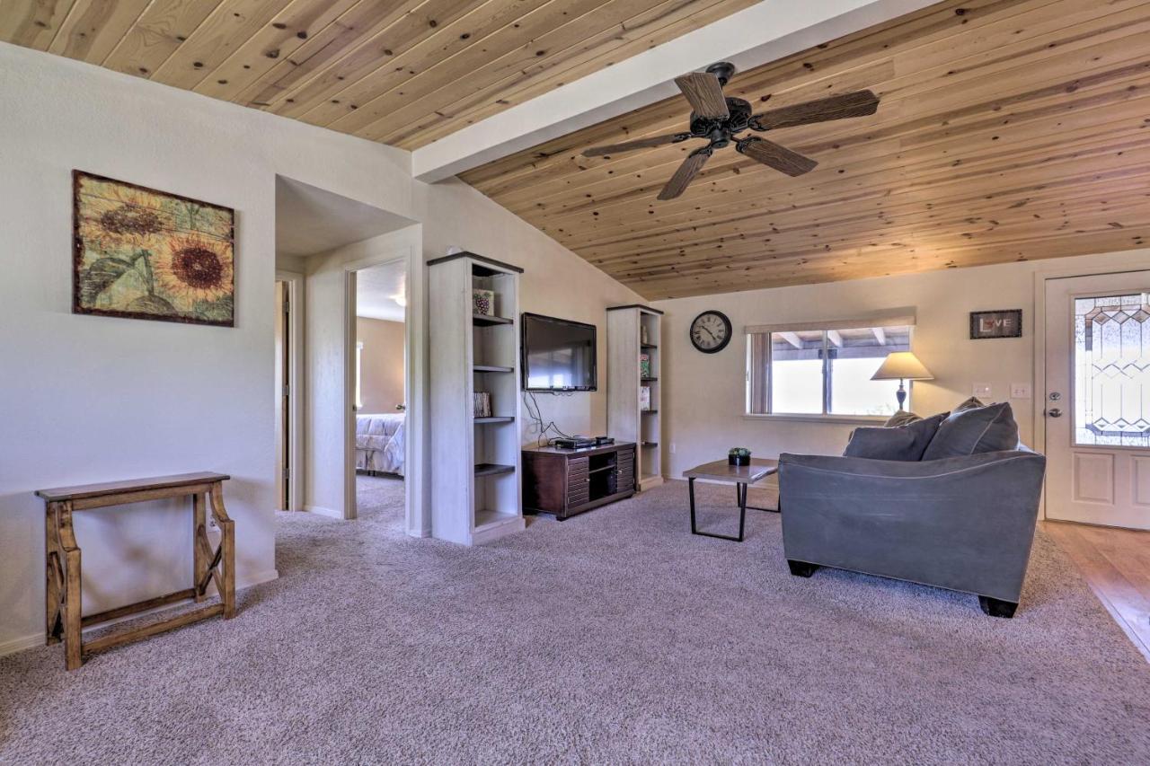 Rustic Bullhead City Retreat With Porch And Views Eksteriør billede