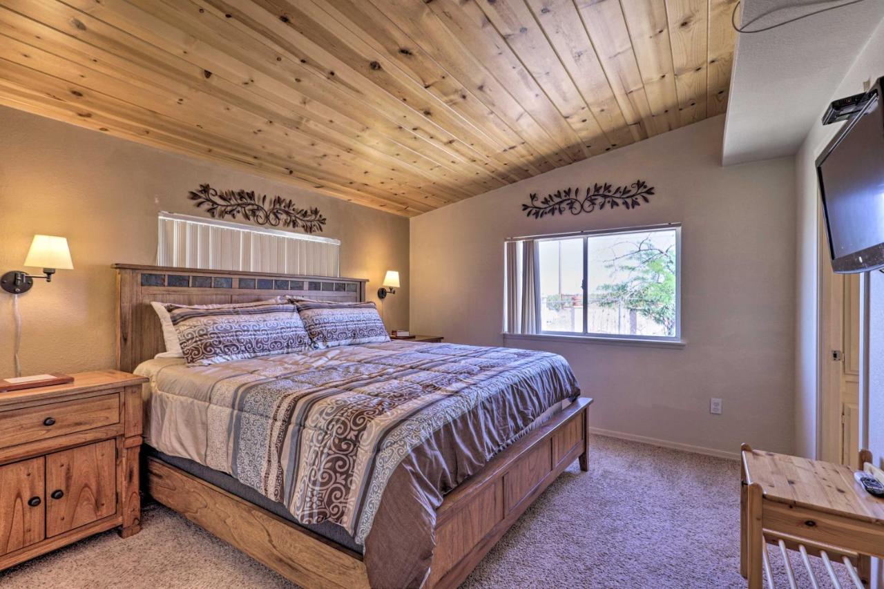 Rustic Bullhead City Retreat With Porch And Views Eksteriør billede
